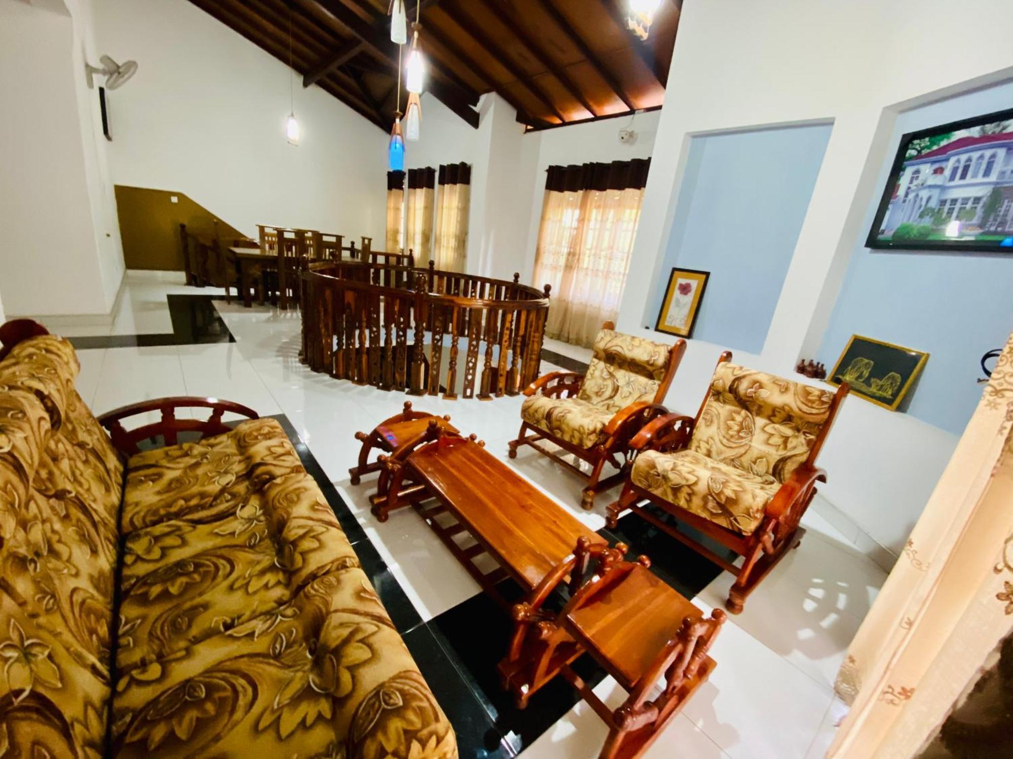 Montana Rest Hotel Anuradhapura Kültér fotó