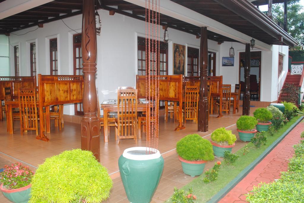 Montana Rest Hotel Anuradhapura Kültér fotó