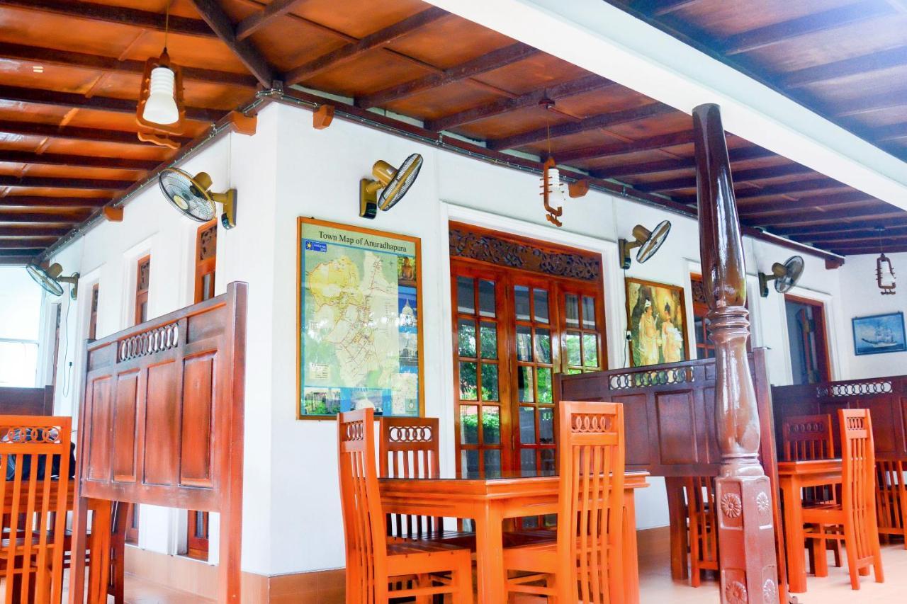 Montana Rest Hotel Anuradhapura Kültér fotó