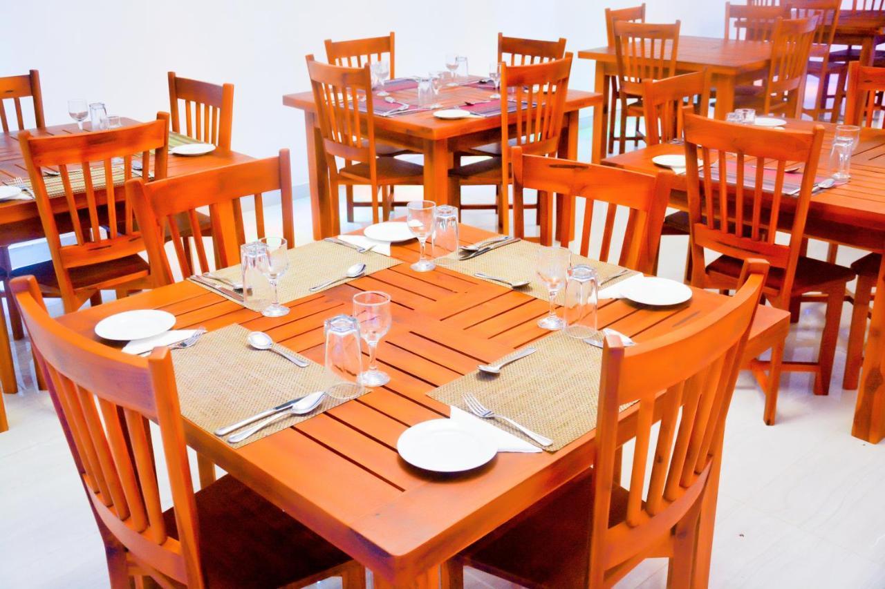 Montana Rest Hotel Anuradhapura Kültér fotó